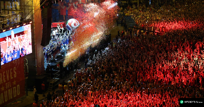 1.8 million people flood the streets to welcome World Cup champions Spain